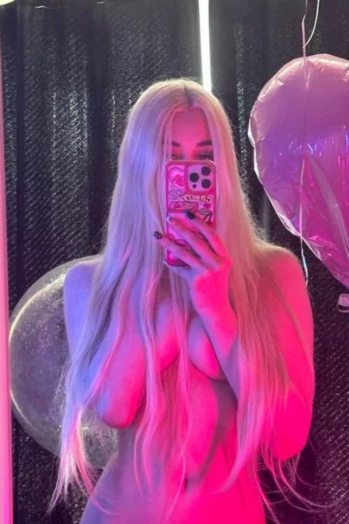 Ева, 22